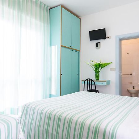 Hotel San Gottardo Riccione Zimmer foto