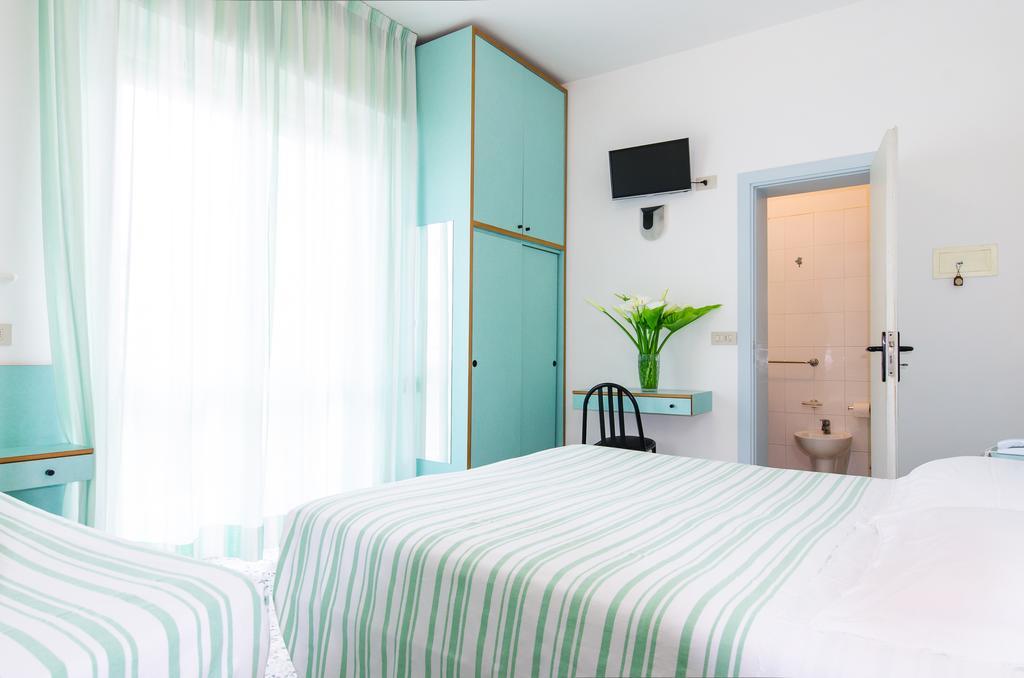 Hotel San Gottardo Riccione Zimmer foto