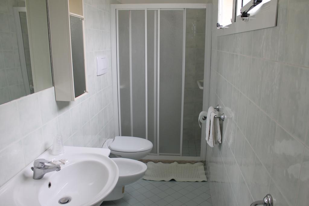 Hotel San Gottardo Riccione Zimmer foto
