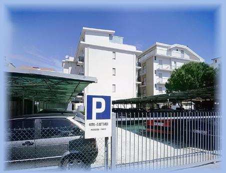Hotel San Gottardo Riccione Exterior foto